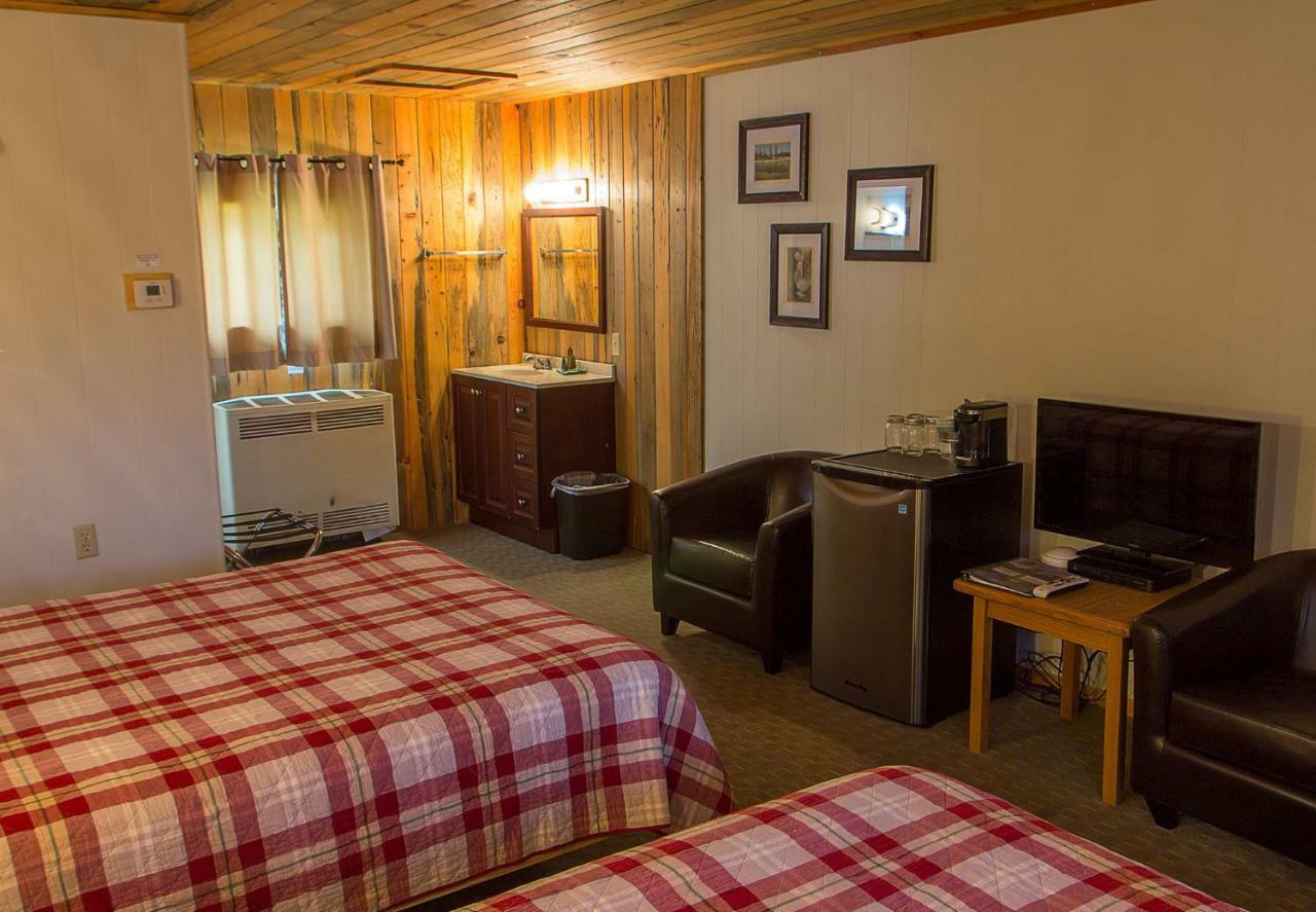 High Country Motel And Cabins Cooke City Eksteriør bilde